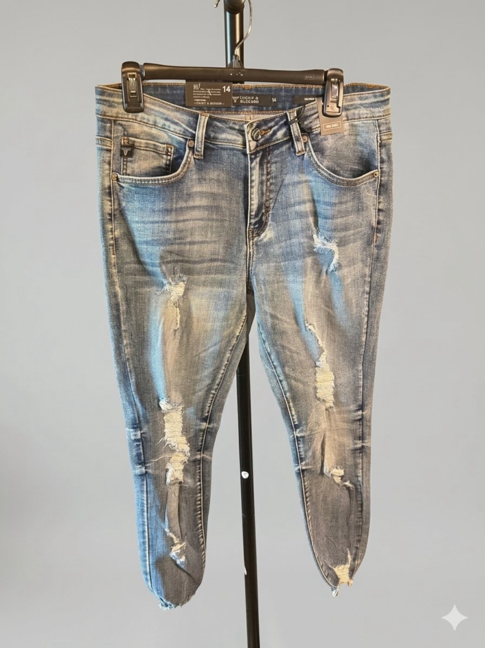 LUCKY & BLESSED / Distressed Blue Women’s Jeans - Size 14/ NWT / inseam-28”
